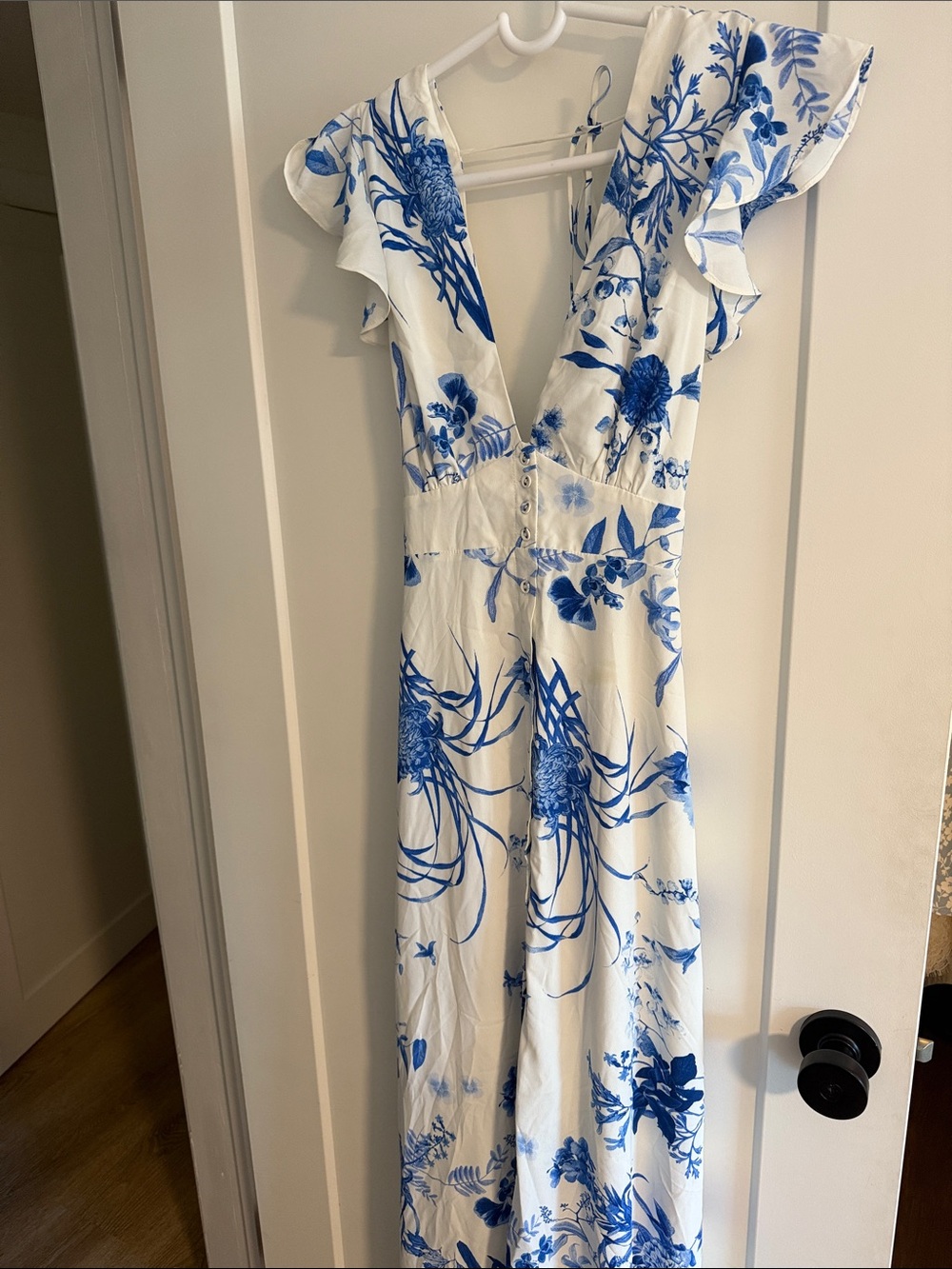 Lulus Blue Floral V-Neck Maxi Dress with elastic waistband and strap